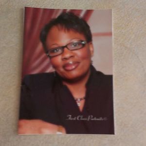 Meet your Posher, Sharon